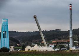 La detonación de la chimenea de Vioño, en imágenes