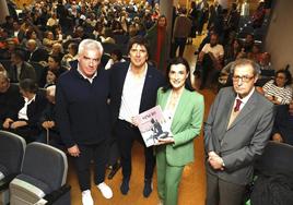 José María Fuentes-Pila, Manuel Ruiz, Gema Igual y Manuel Ángel Castañeda, en la presentación del libro en el Ateneo.