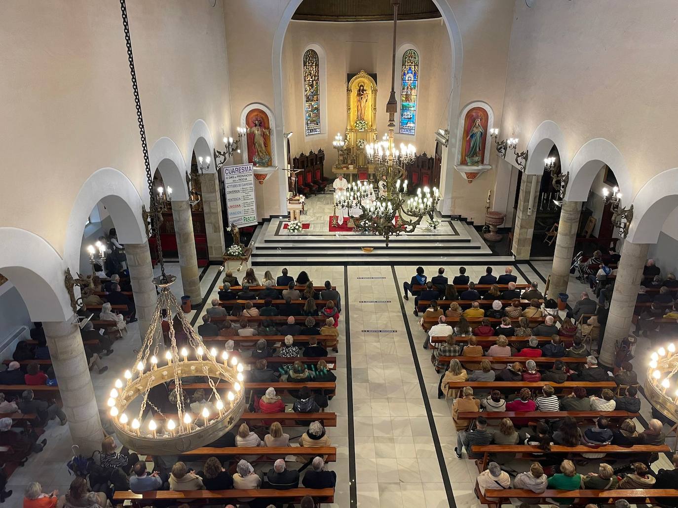 Misa en honor al santo en la parroquia de San José. 