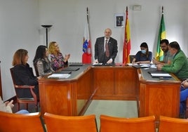 Luis Herrera agradeciendo los votos que le han hecho alcalde de Cieza.