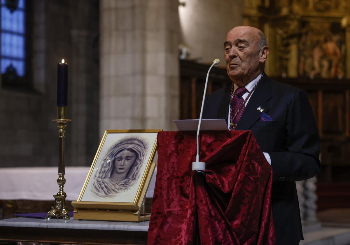 Rogelio Gómez, durante el pregón de Semana Santa que pronunció ayer en la Catedral de Santander.