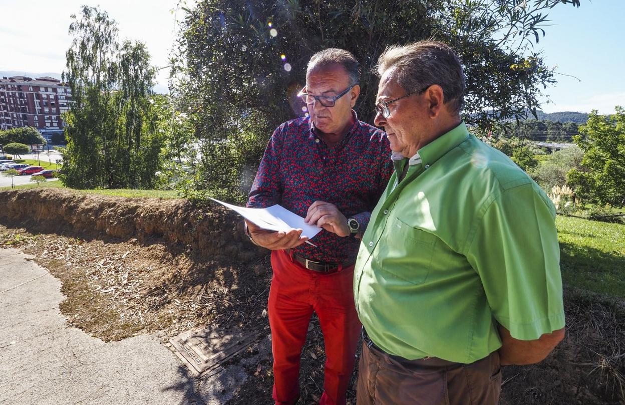 Imagen de archivo de la primera petición de arreglo de los viales de acceso a la zona.