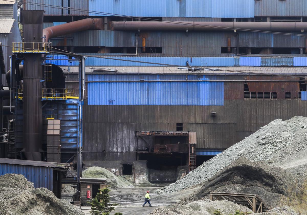 Planta cántabra de Ferroatlántica, detenida en marzo de 2022.