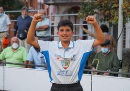 Sergio Colina, una de las jóvenes promesas del bolo palma.