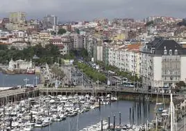 Vista general de Puertochico y el Paseo de Pereda de Santander, una de las tres ciudades en las que se aplicará el programa.