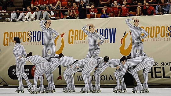 El patinaje artístico laredano impacta con su 'Última Parada'