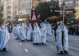 El Ecce Homo, con la cofradía de Nuestra Señora de La Merced, en la procesión de Jueves Santo.