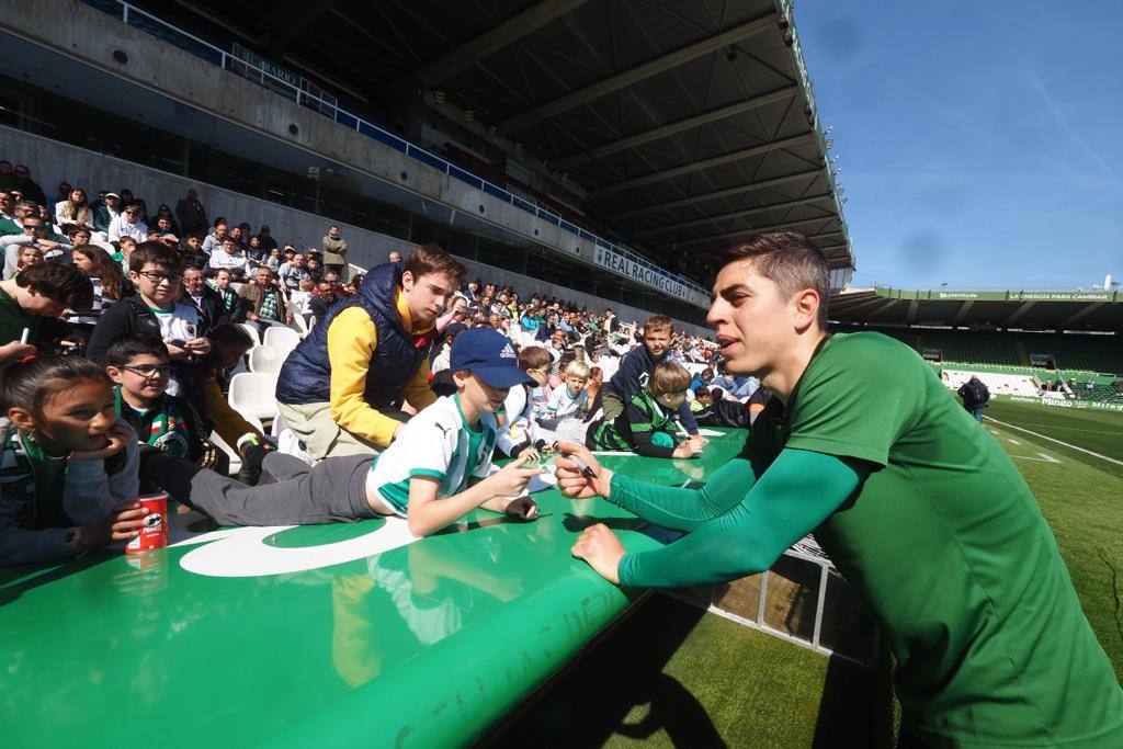 Entrenamiento del Racing a puerta abierta