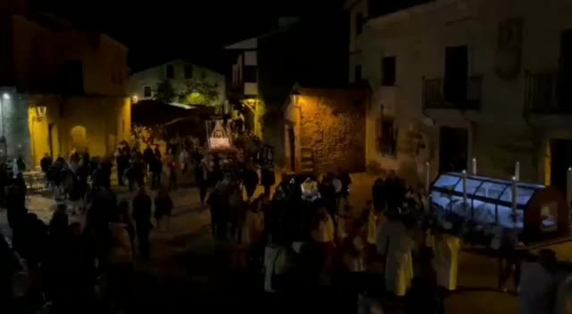 Procesión del Santo Entierro y Víacrucis en Santillana del Mar