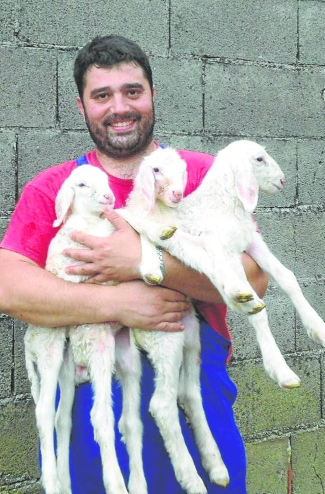 Andrés Ángel Pérez, de Granja Quesería El Pendo.