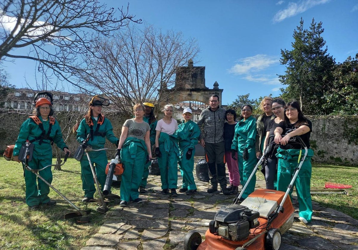 Participantes en el curso de jardinería y restauración de paisajes.