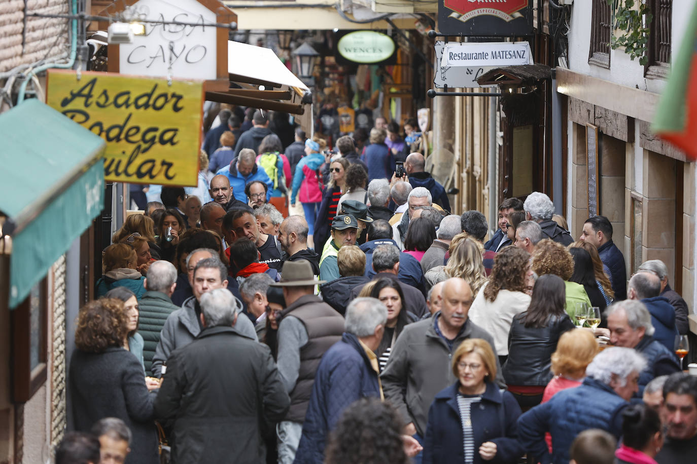 La calle Cántabra fue una de las más concurridas durante la mañana. 