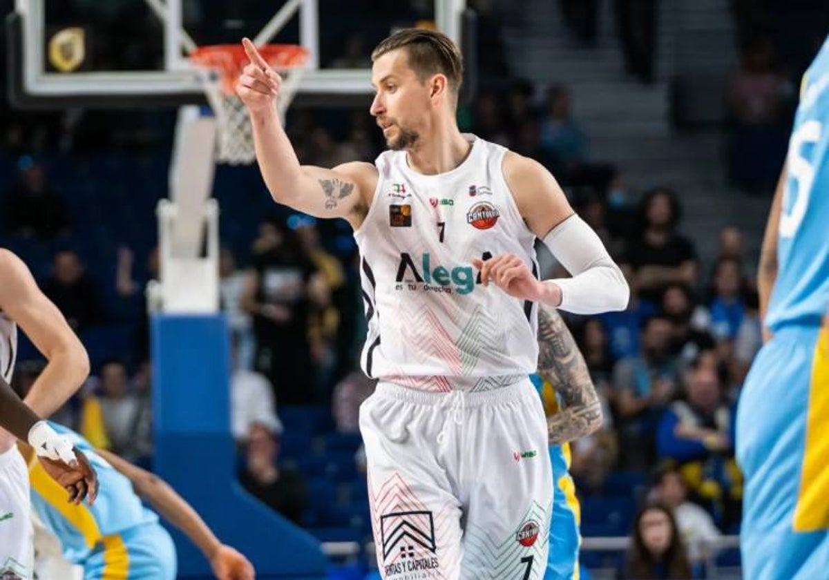 Mirza Bulic, del Alega, durante el partido ante Movistar Estudiantes.