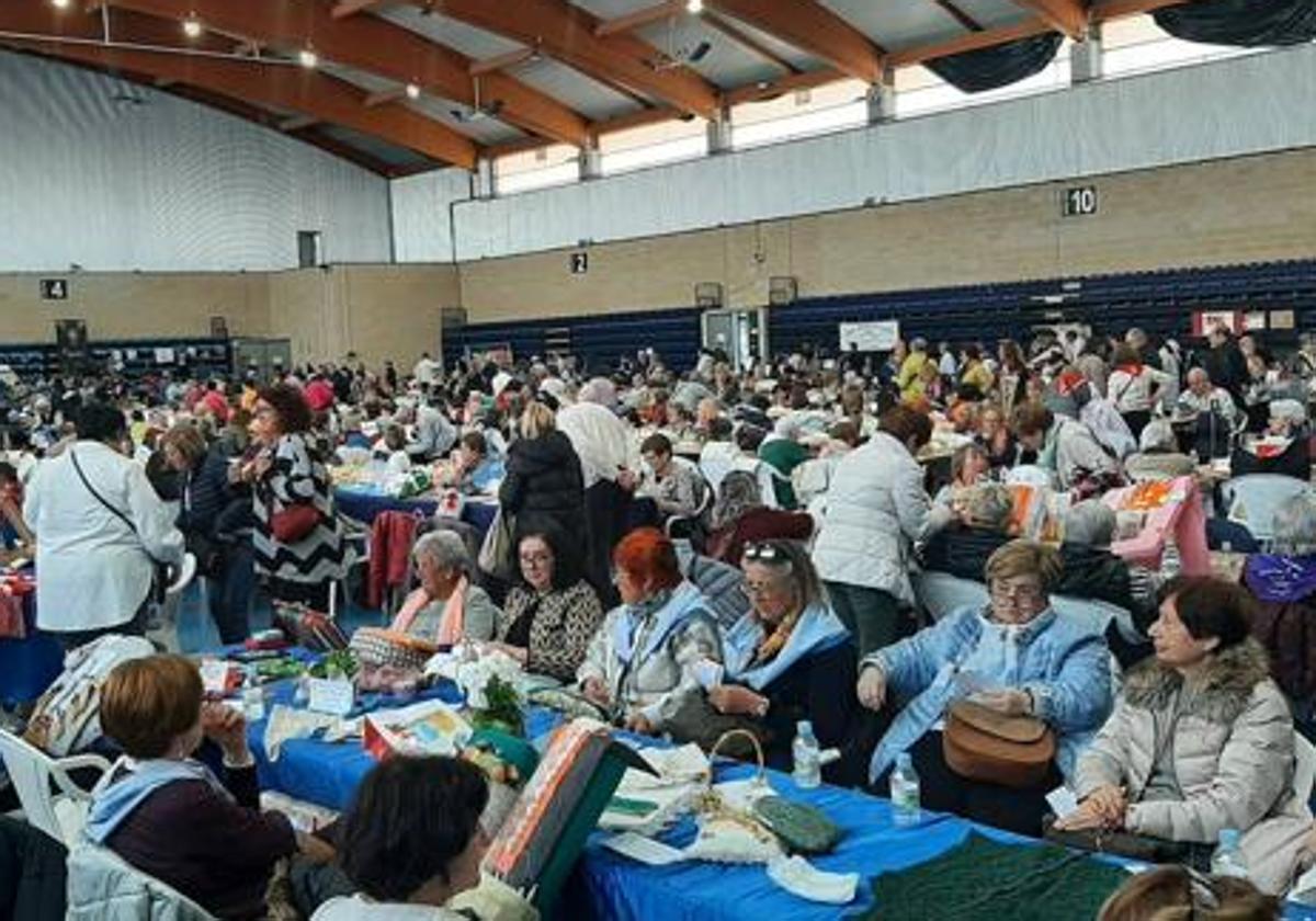 Imagen del XVII Encuentro de Encajeras celebrado este domingo en Miranda de Ebro.