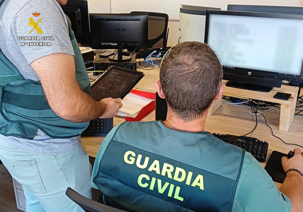 Cae una red nacional de ciberdelincuencia con estafas en Cantabria, Madrid, Toledo y Jaén