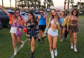 Alessandra Ambrosio y amigos en Coachella.