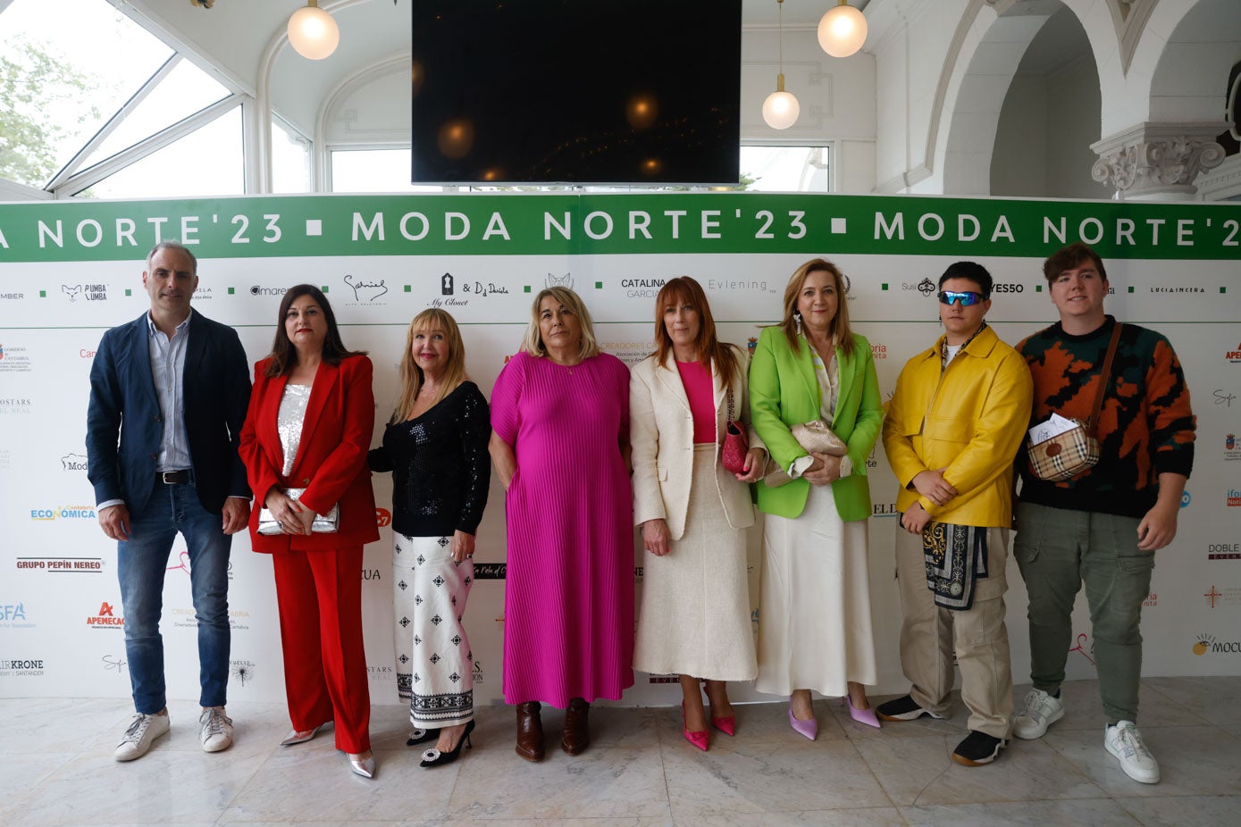 Alex Salcines, Maribel Cabo, Teresa de Noguera, Maite Eguren, Gema de Luelmo, Rosa Melgar, Juan Estévez y Pedro Acuña.