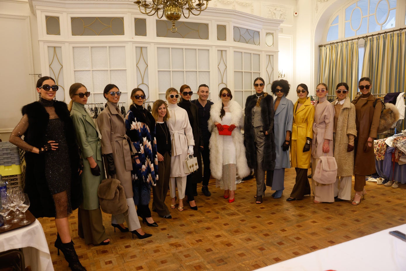 Lucila Fernández, María Pardo, Fedua Saber, Ana Monar, la diseñadora Belén Morales, Vanessa Martínez, Abbie Potter, el diseñador Reza Shokouhi. Paula de la Maza, María Clara García, Catalina Castaño, Vanesa Gutiérrez, Ángela Martínez, Paula Díaz y Violeta de la Maza. 