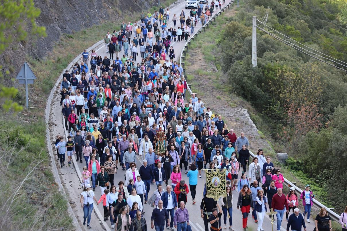 La Virgen de la Luz camino de la localidad de Ojedo