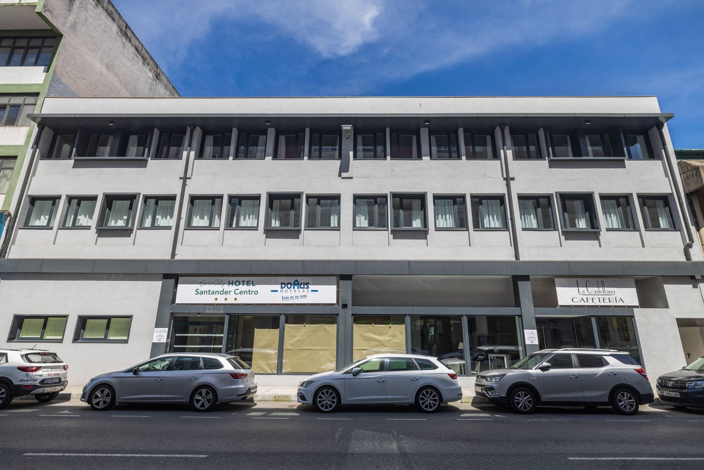 Fachada del hotel, situado en la calle Castilla.