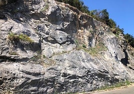 Se han estabilizado tramos con riesgo de desprendimientos.