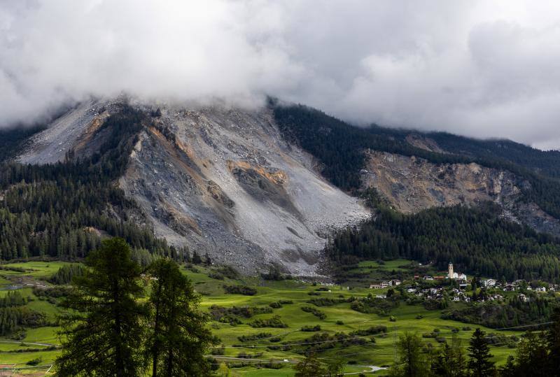 Los habitantes de Brienz han tenido que hacer las maletas y abandonar sus casas 