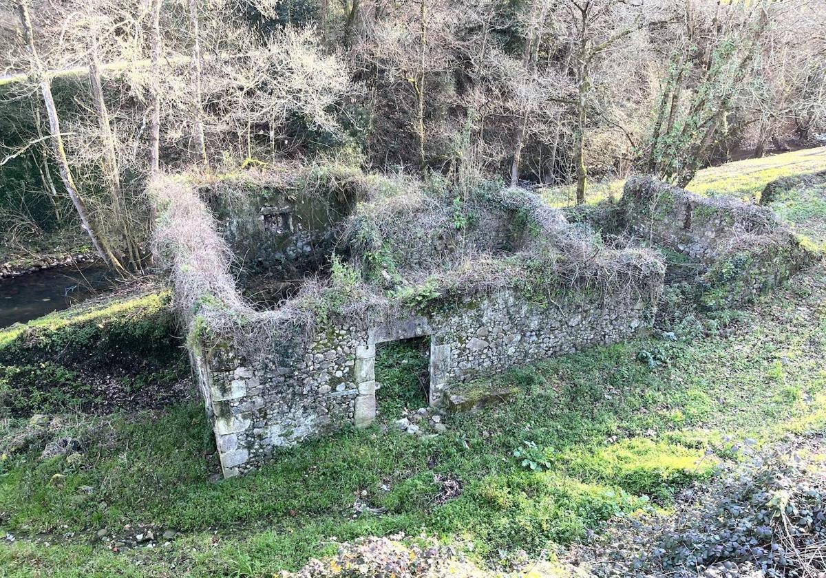 El Molino de Anaz, cuarto edificio que entra este año en la 'Lista Roja' del patrimonio cántabro en peligro