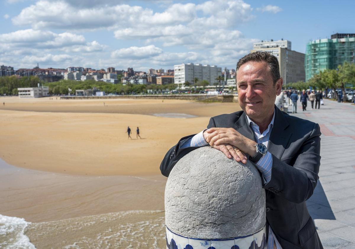 Manuel Bermejo, ayer en El Sardinero, en Santander.