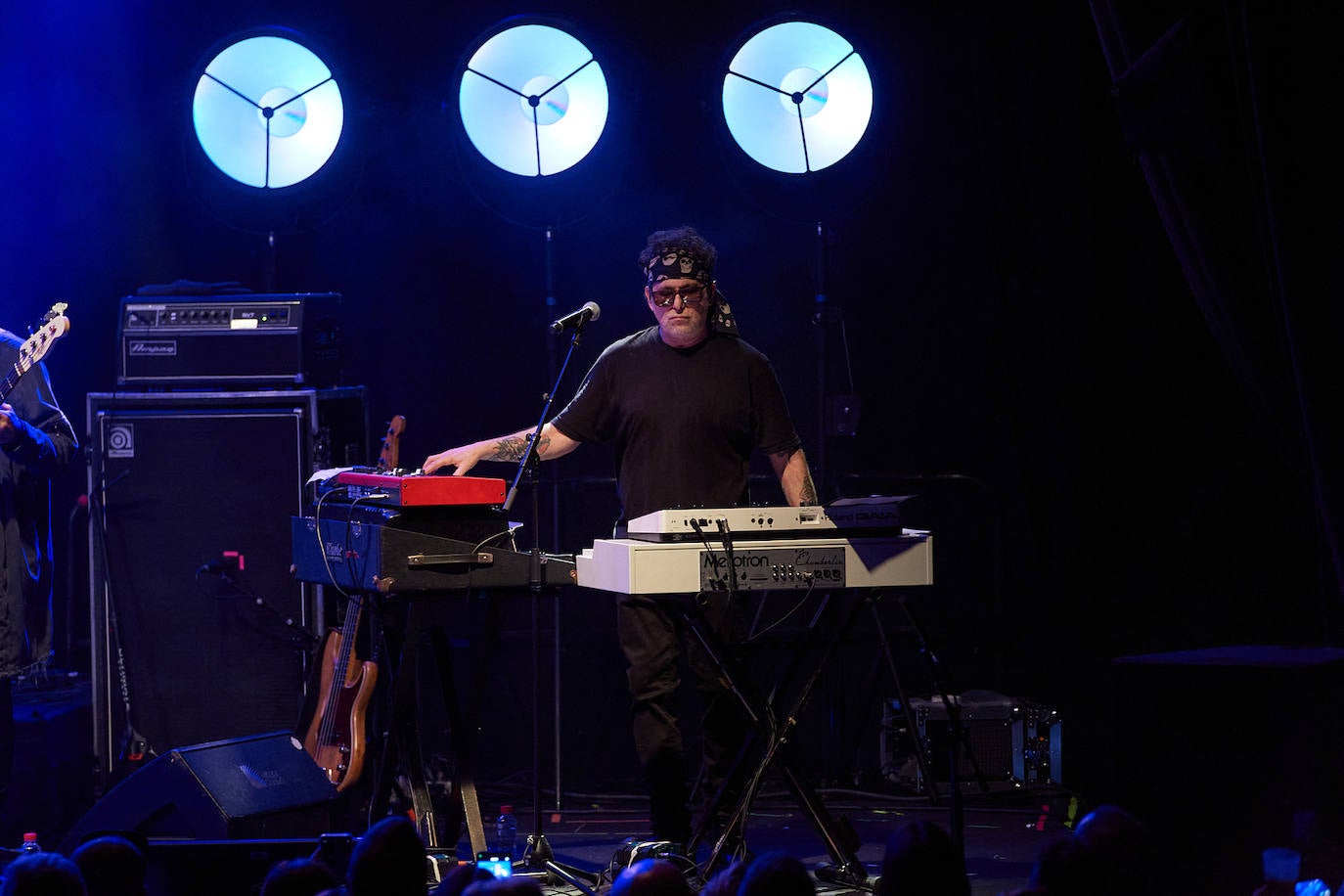 Calamaro puso en escena un show contundente dejando a los asistentes con ganas de más. Mucho más