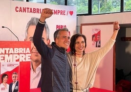 Pablo Zuloaga y Josefina González en el acto electoral en Los Corrales.