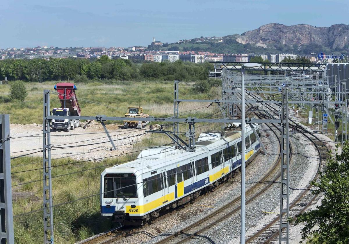 Las obras para la duplicación de vías entre Santander y Muriedas y los transbordos se retrasan al 10 de junio