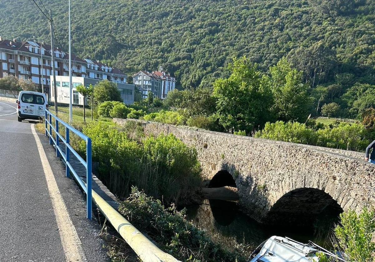 Aparatoso accidente en Trengandín