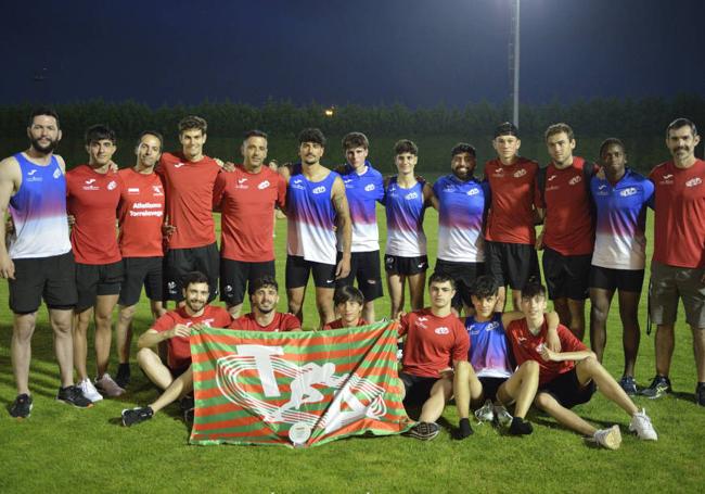 Integrantes del Atletismo Torrelavega.