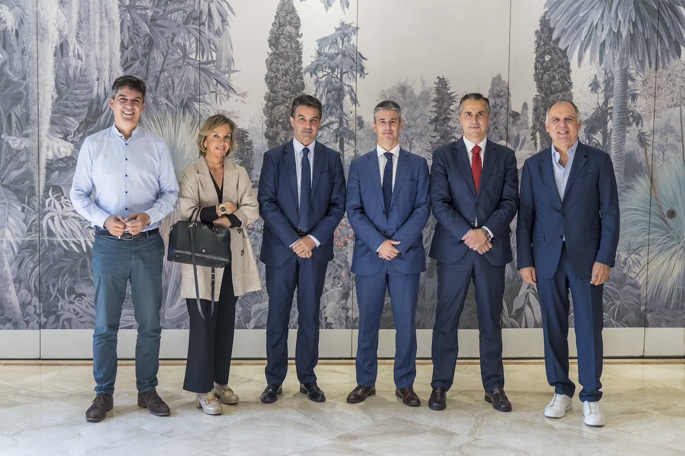 Daniel Fernández, Elena Botín, Jesús Bulnes, Eduardo de Juana, Alberto Pacheco y Lorenzo Vidal de la Peña.