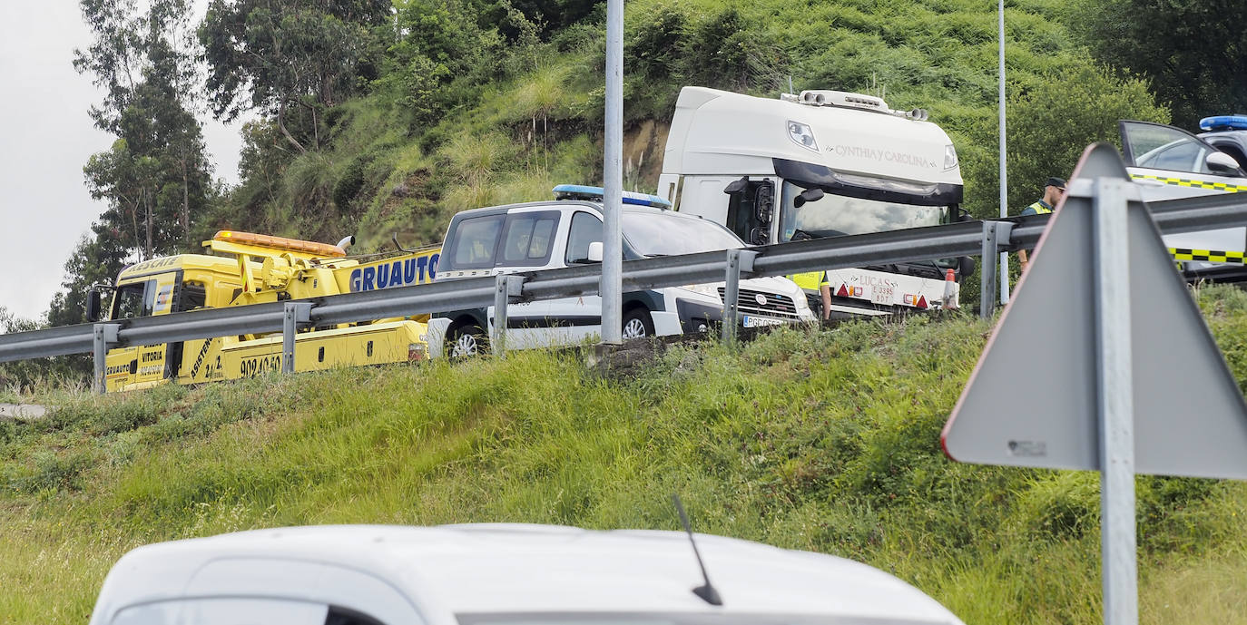 El corte de la autovía duró cuatro horas