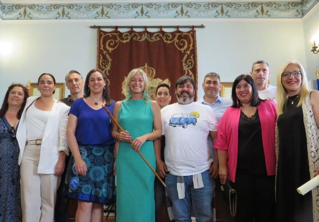 Fotografía de familia de los concejales socialistas y de CastroVerde de Castro Urdiales.