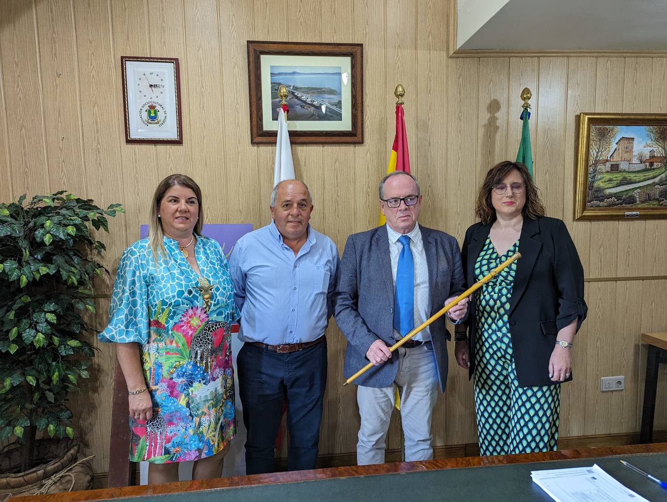 Eduardo Ortiz repite como alcalde regionalista del PRC en Campoo de Yuso . Cuenta para ello con el apoyo del concejal de la Agrupación Electoral por Yuso, con la que el PRC ha llegado a un acuerdo después de negociar.