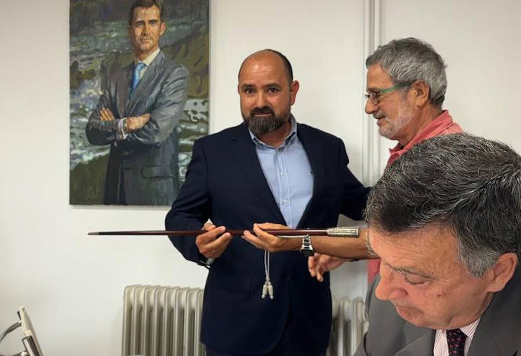 Marino García (PP) ha sido investido como alcalde de Miengo por mayoría absoluta, después de una legislatura en la que había gobernado el tripartido compuesto por PRC, PSOE y Equo.