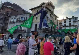 Ambiente festivo en Castro Urdiales por su Semana Grande en una de las últimas ediciones.