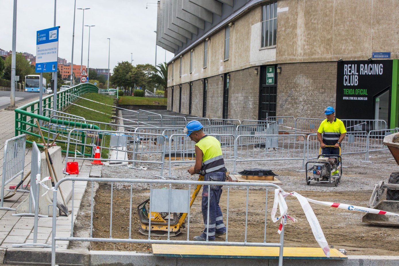 Urbanización de la zona exterior del estadio en 2019.