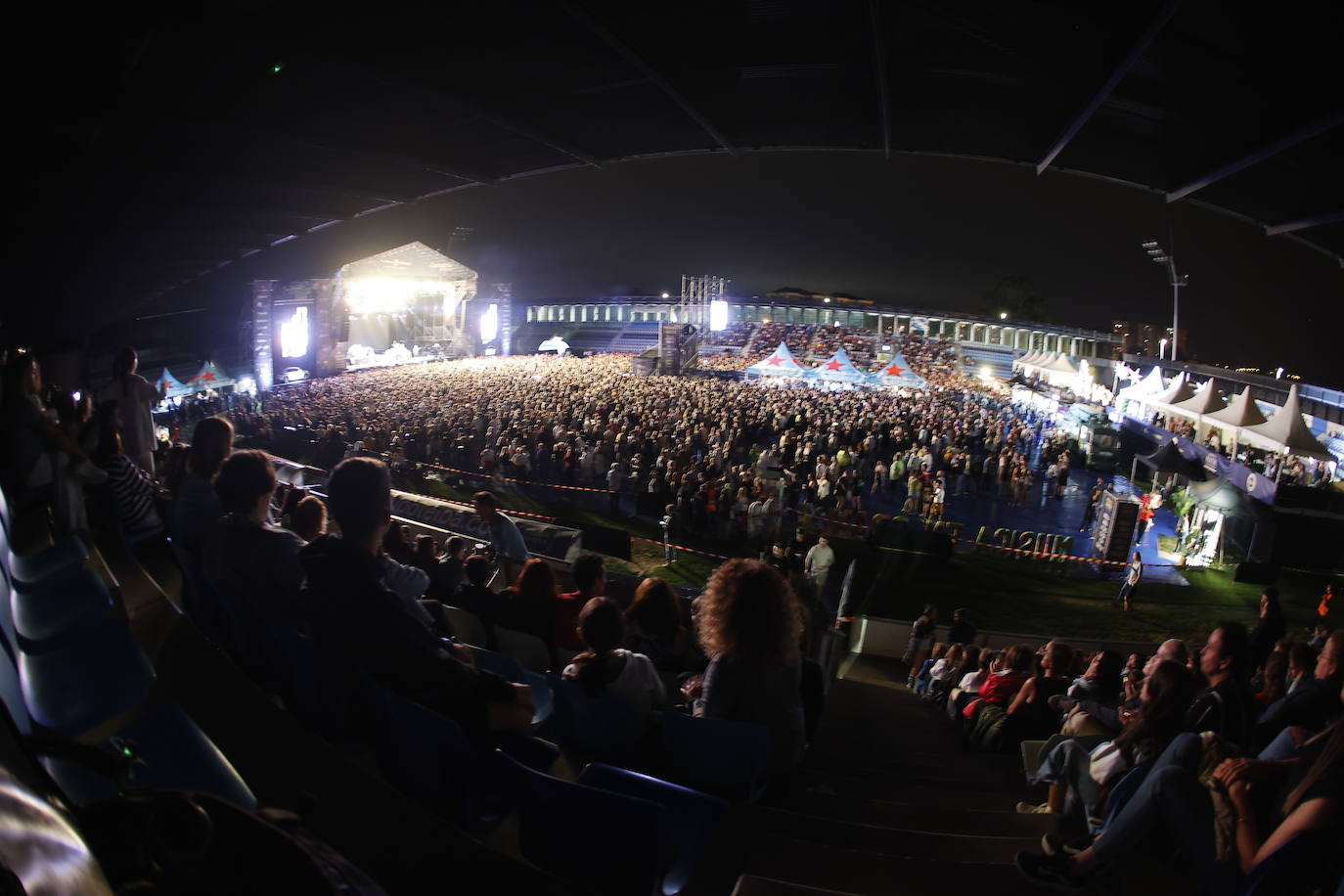 Panorámica de El Malecón durante los conciertos de anoche