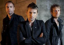 La banda Muse, con el líder Matt Bellamy en el centro.