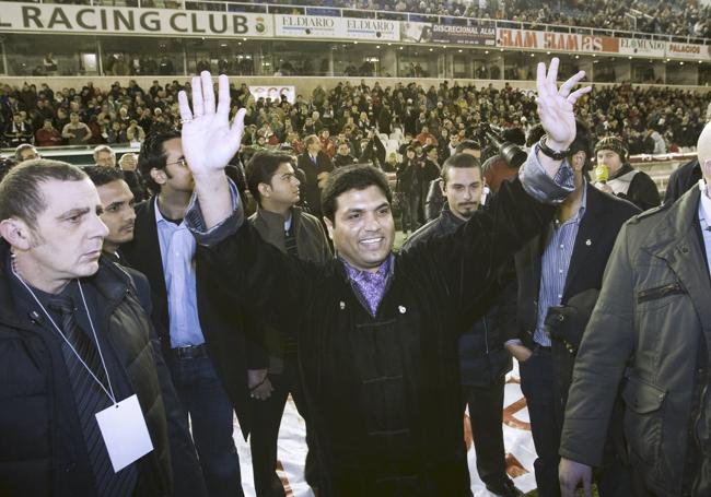 Ali Syed, durante su amago de presidencia del Racing en 2011.