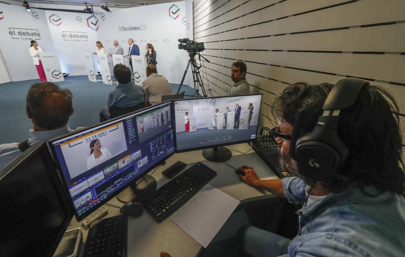 Pablo Bermúdez, al frente de la realización del debate.