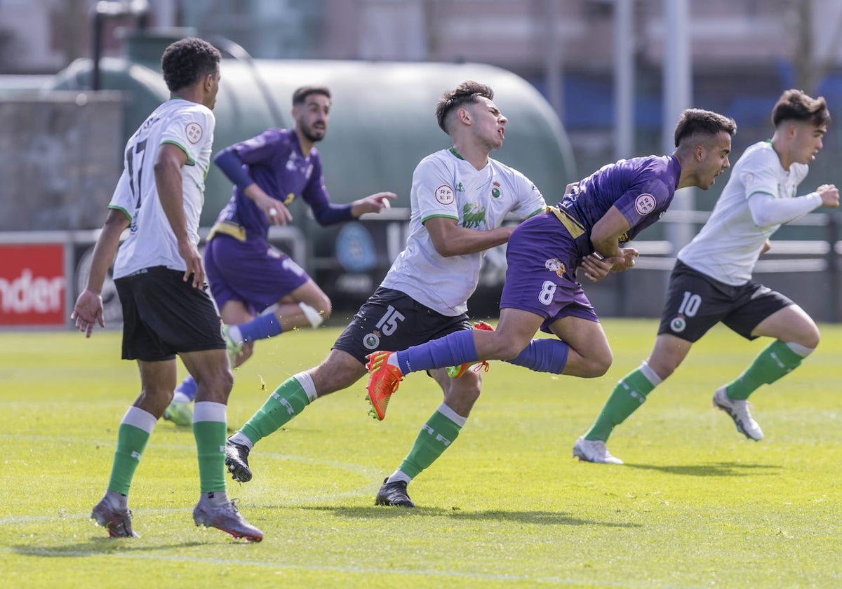 Los jugadores del Rayo Cantabria, en el partido que disputaron ante el Palencia