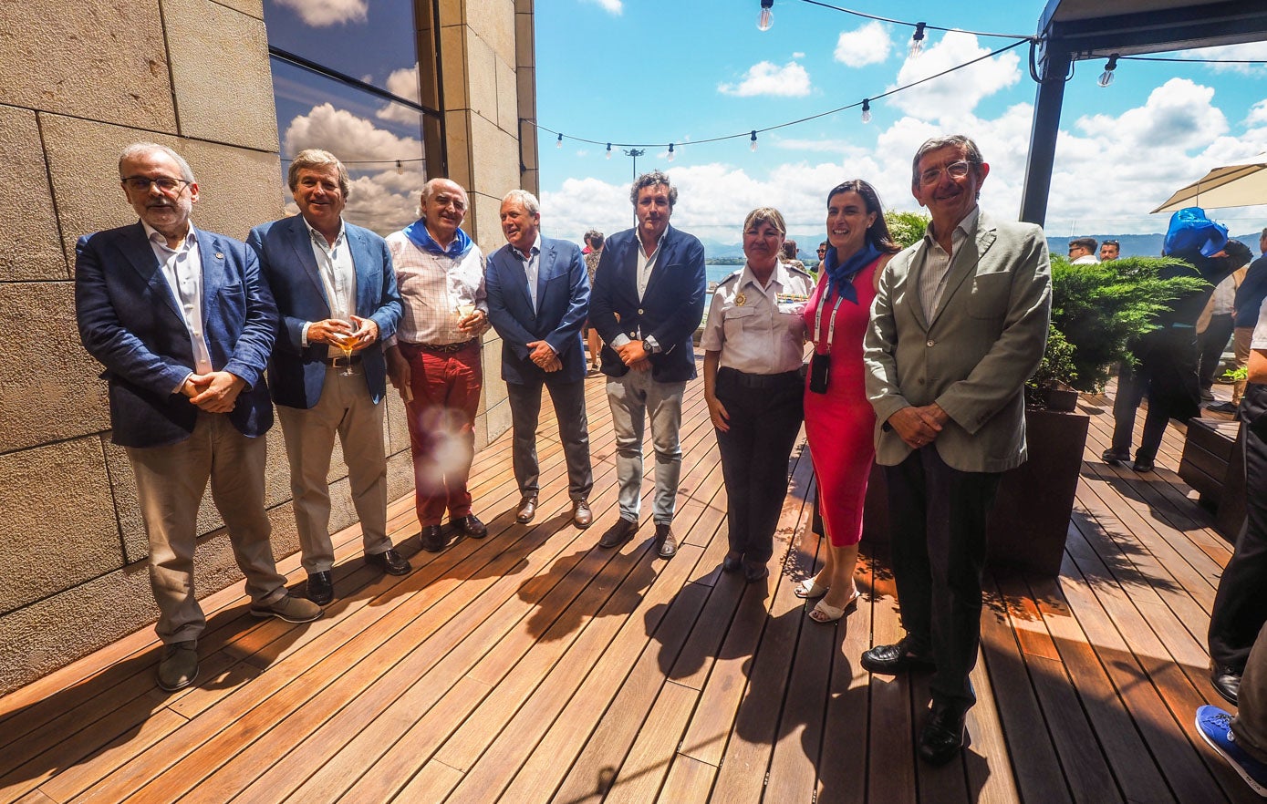 Ángel Pazos, Carlos Hazas, Jesús Martínez, José Ramón Álvarez, Íñigo Fernández, Carmen Martínez, Gema Igual y Luis Revenga.