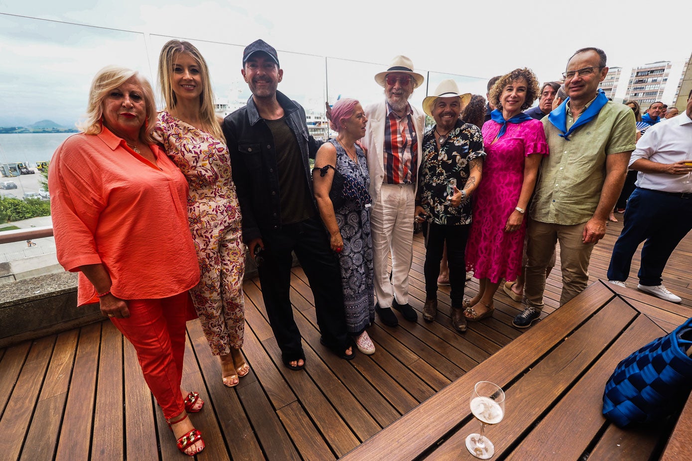 María Luz Fernández, Vanesa Martínez, José Luis Callejo, María José Pereda, Marcos Barnatán, Jimmy Barnatán, Inmaculada Torrijos y Germán Barona.