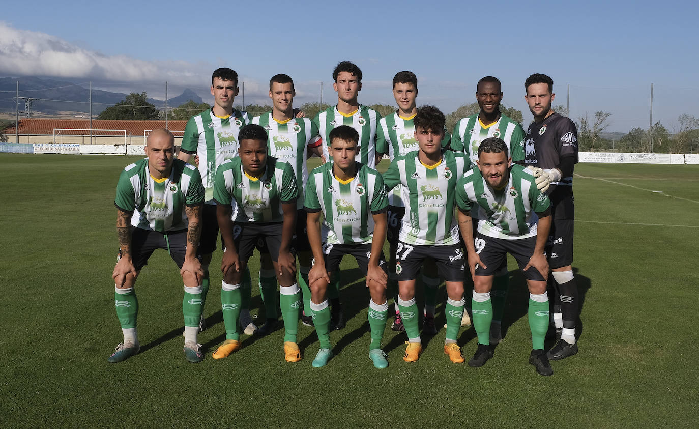 El once inicial de José Alberto, que posteriormente realizó numerosos cambios.