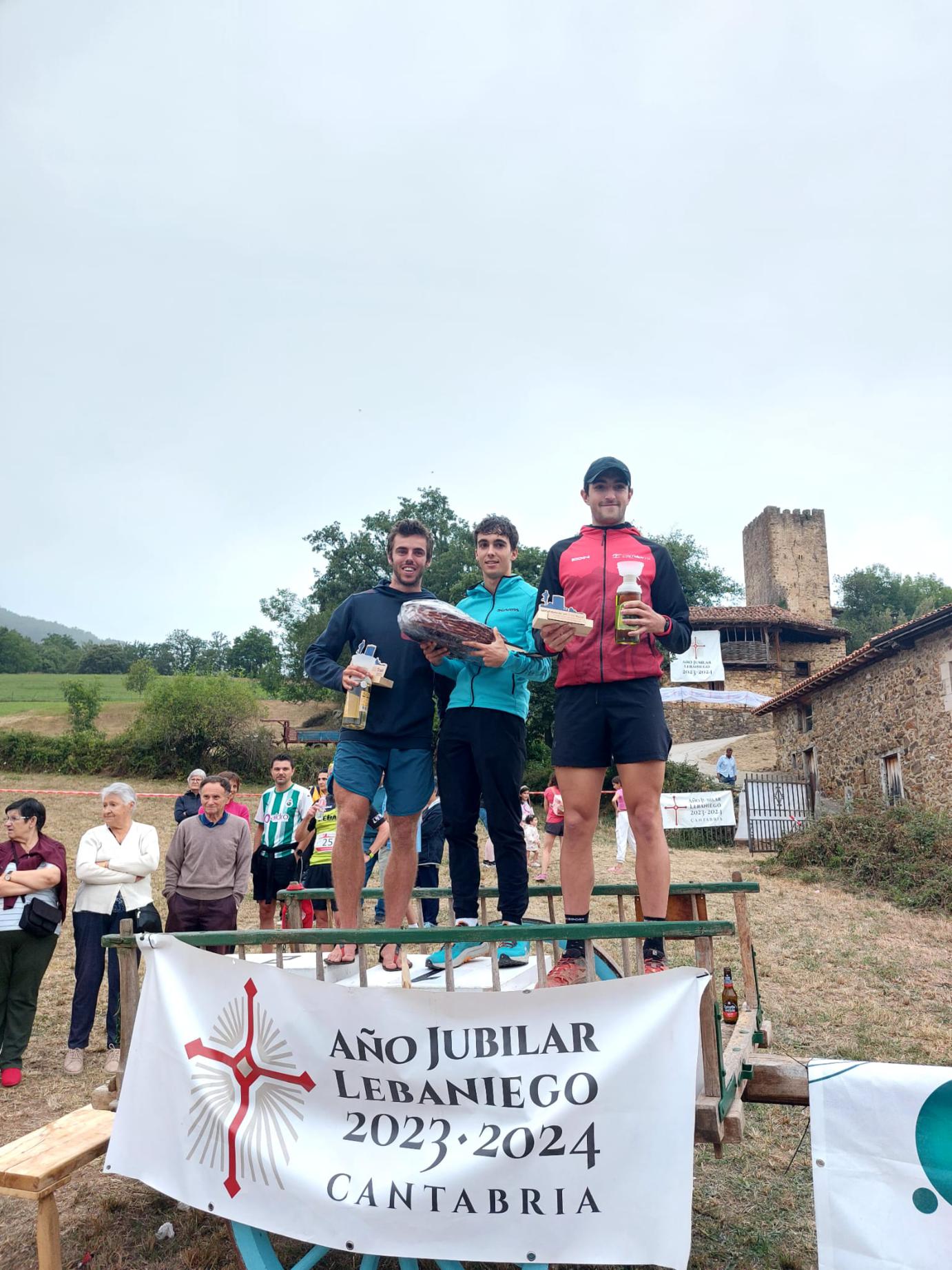 Primeros clasificados sub-21 en el Trail 10 Kilómetros