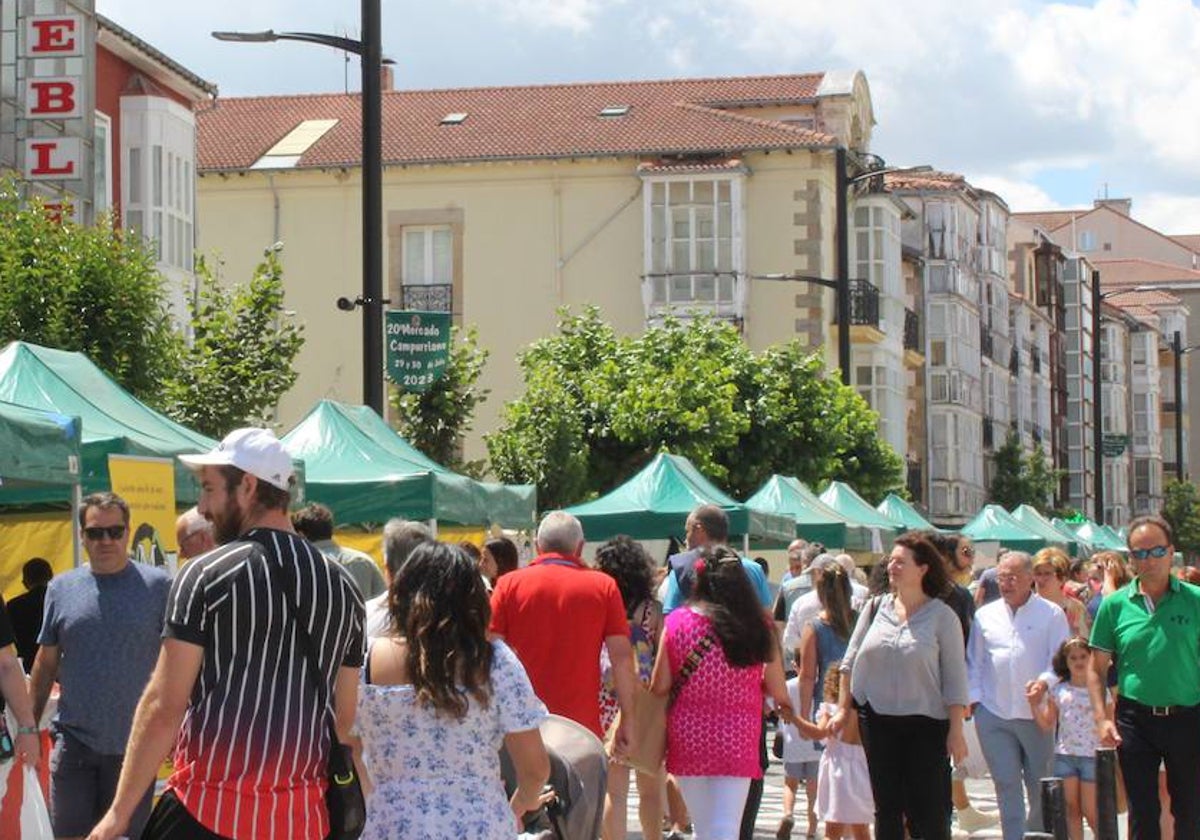 El folclore ha sido uno de los platos fuertes del festival campurriano.